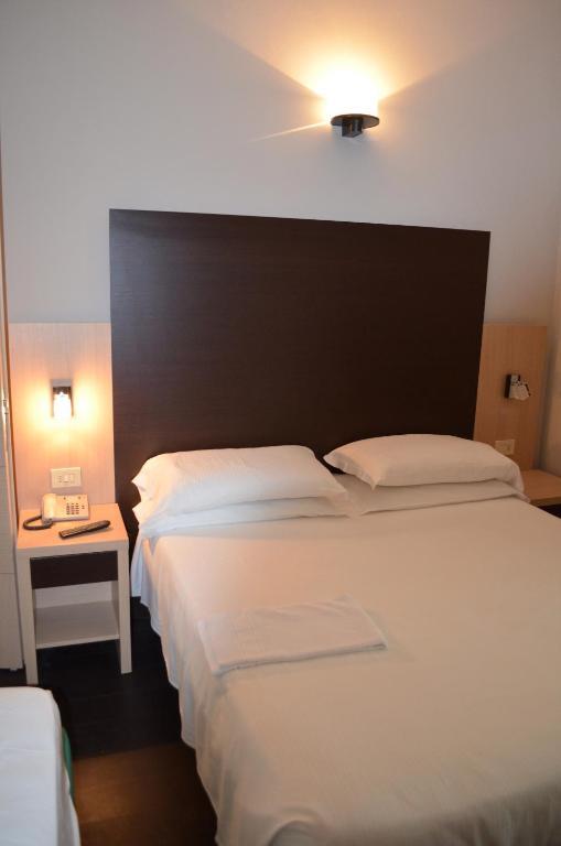 Hotel Aiglon Rimini Ruang foto